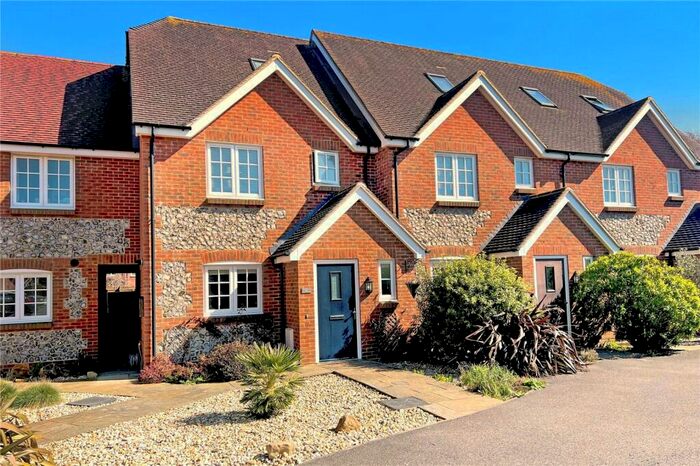 3 Bedroom Terraced House To Rent In Lansdowne Cottages, Willow Wood Close, Angmering, West Sussex, BN16