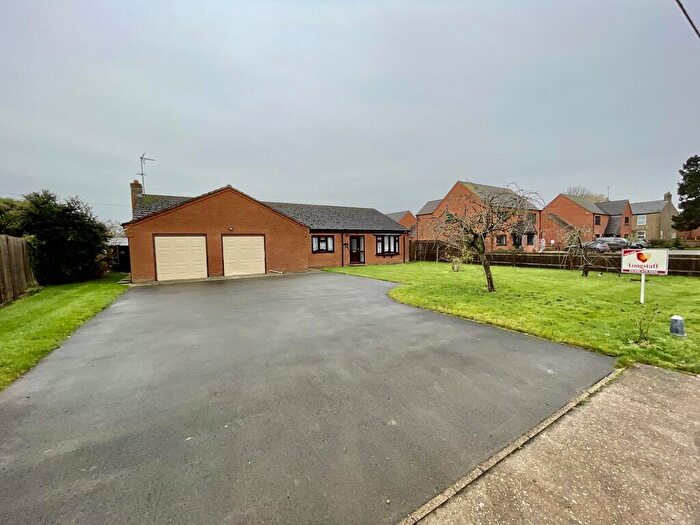 2 Bedroom Detached Bungalow For Sale In Hall Lane, Moulton Seas End, PE12