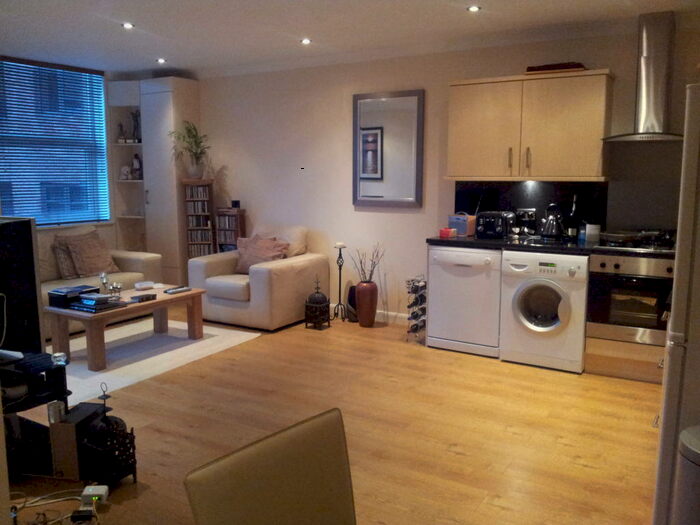 2 Bedroom Apartment To Rent In Valzan House - Camberley, GU15