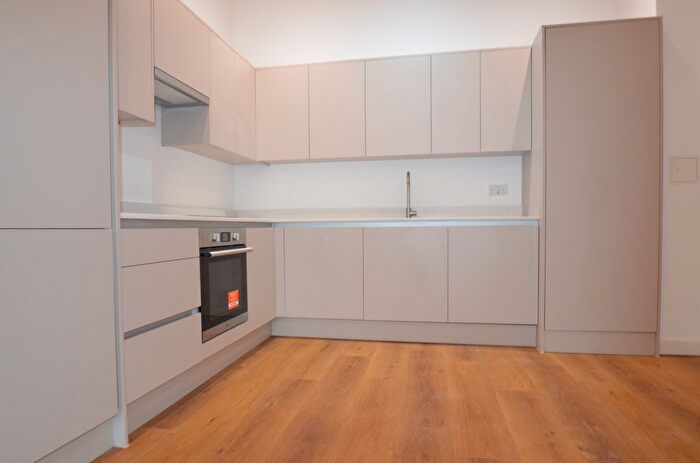 2 Bedroom Flat To Rent In Lakeside East, The Causeway, Staines-Upon-Thames, TW18