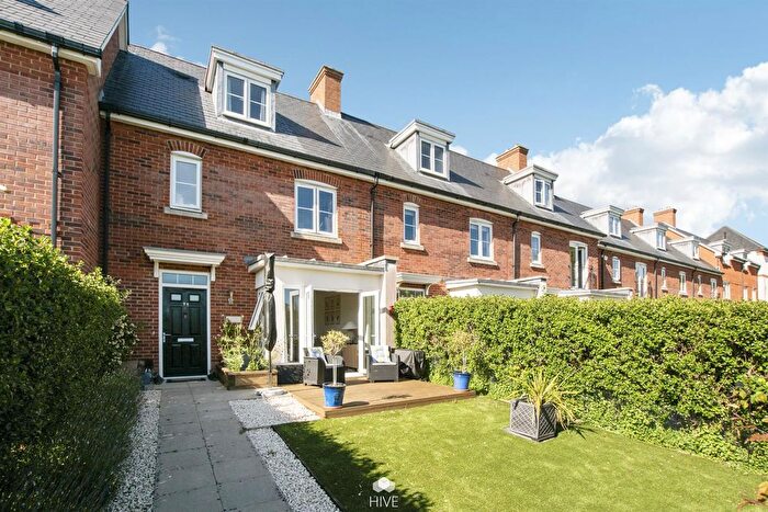 4 Bedroom Terraced House For Sale In Pottle Walk, Wimborne, BH21