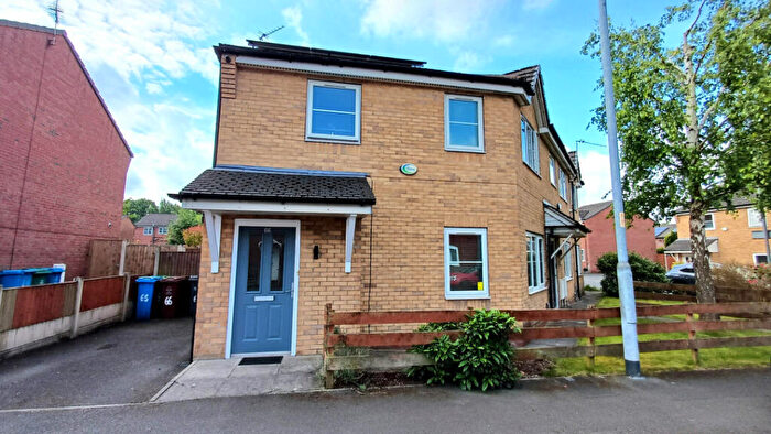 3 Bedroom Semi-Detached House For Sale In Highfield Road, Levenshulme, M19
