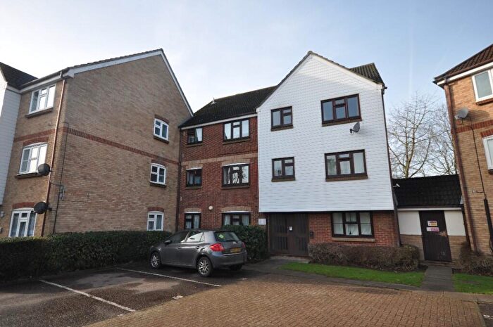 2 Bedroom Apartment To Rent In Redmayne Drive, Chelmsford, Essex, CM2