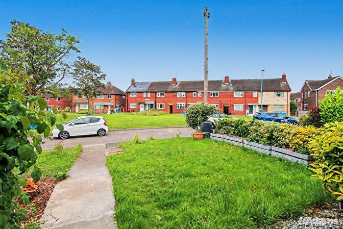 3 Bedroom Town House To Rent In Cedar Avenue, Runcorn, WA7