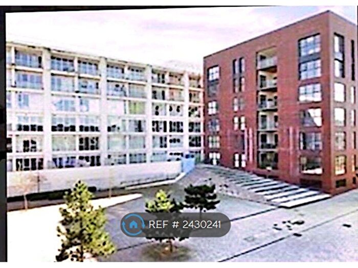 2 Bedroom Flat To Rent In Sky Park Road, Bristol, BS3