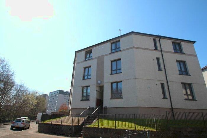 2 Bedroom Flat To Rent In Benthall Street, Glasgow, G5