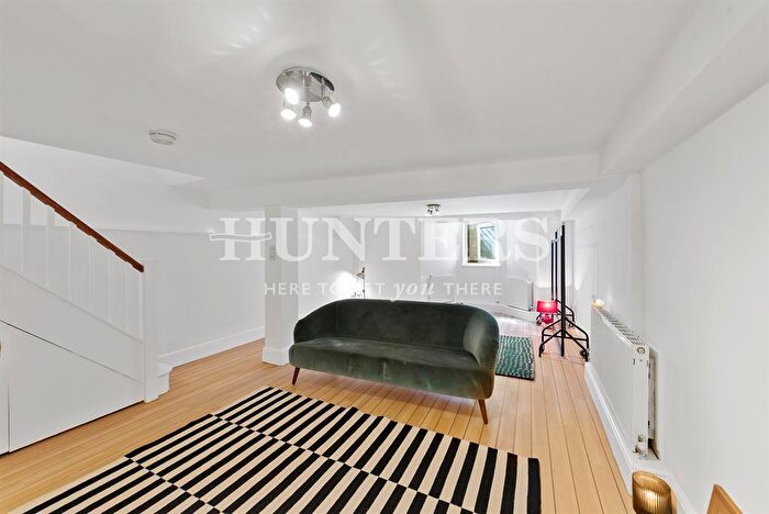 4 Bedroom House To Rent In Listria Park, London, N16