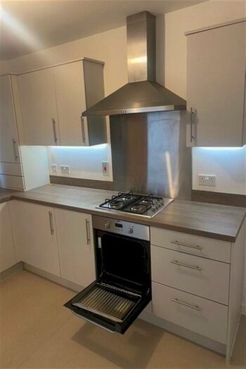 3 Bedroom End Of Terrace House To Rent In Cocklerow Loan, EH22