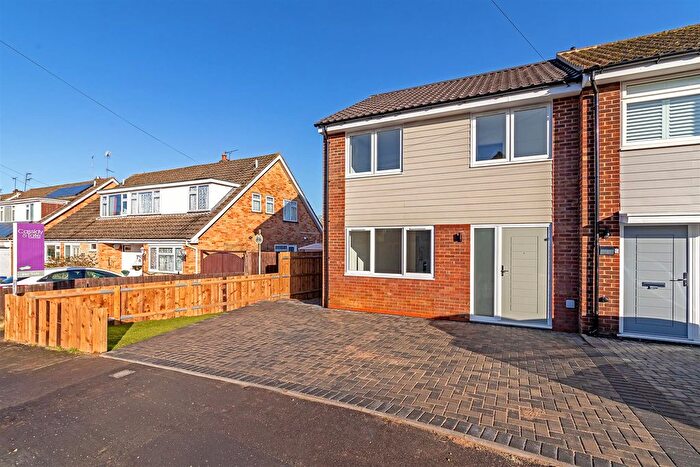 3 Bedroom End Terrace House For Sale In Chiltern Road, Marshalswick, St. Albans, AL4