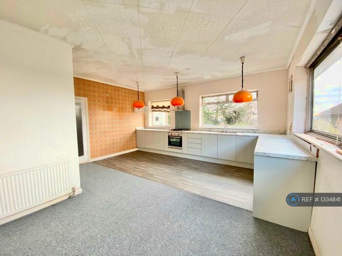 3 Bedroom Bungalow To Rent In Manor Road, Chigwell, IG7