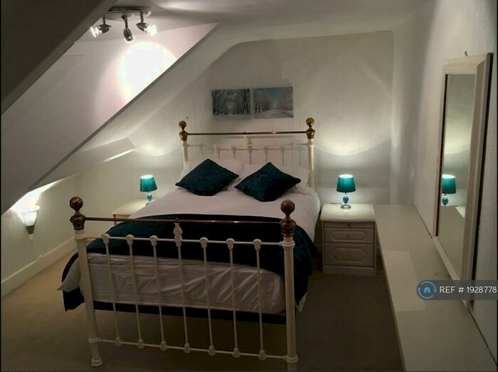 4 Bedroom Maisonette To Rent In Stanhope Road, South Shields, NE33