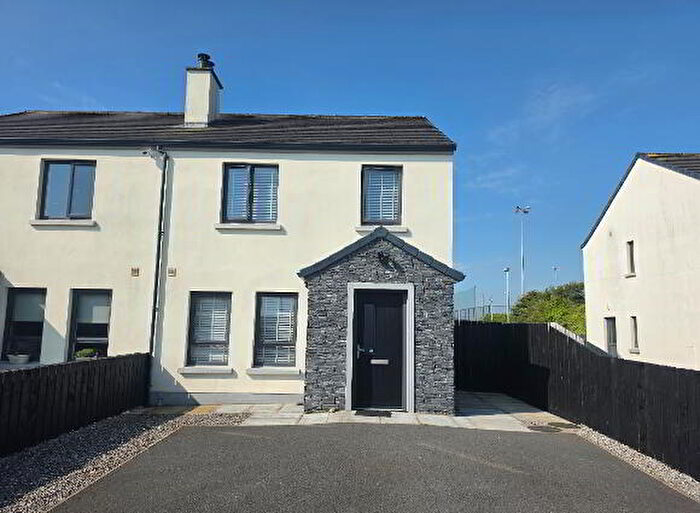 3 Bedroom Semi-Detached House For Sale In Harbour Close, Kilkeel, BT34