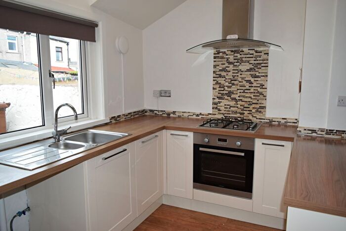 2 Bedroom Terraced House To Rent In Brook Street, Blackburn, BB1