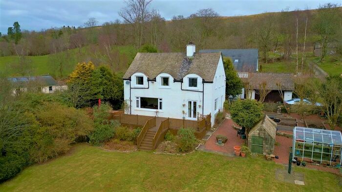 4 Bedroom Detached House For Sale In Letrualt Farm Lane, Rhu, Argyll And Bute, G84