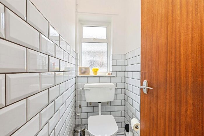 2 Bedroom Detached Bungalow For Sale In Beech Road, Branston, Lincoln, LN4