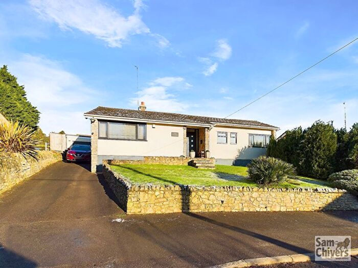 3 Bedroom Detached Bungalow For Sale In Shoscombe, Bath, BA2