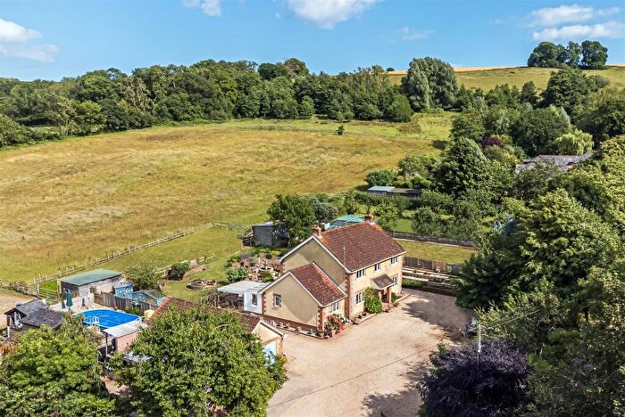 4 Bedroom Farm House For Sale In Musbury, Axminster, Devon, EX13