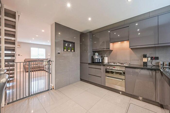 2 Bedroom Terraced House For Sale In Newland Street, Silvertown, London, E16