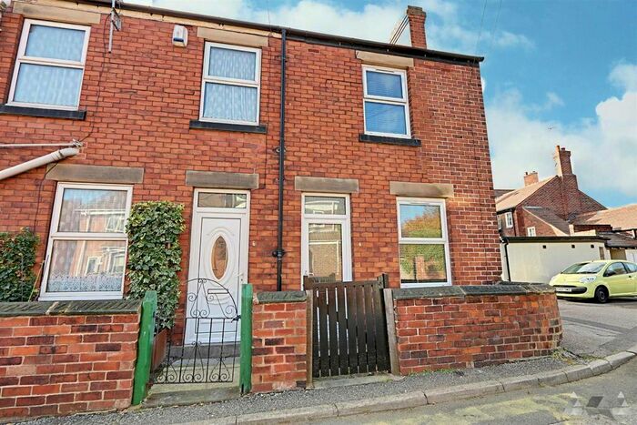 2 Bedroom End Of Terrace House To Rent In Chapel Lane East, Hasland, Chesterfield, Derbyshire, S41