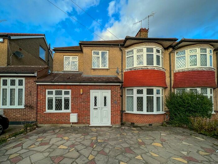 5 Bedroom Semi-Detached House To Rent In Mount Drive, Harrow, HA2