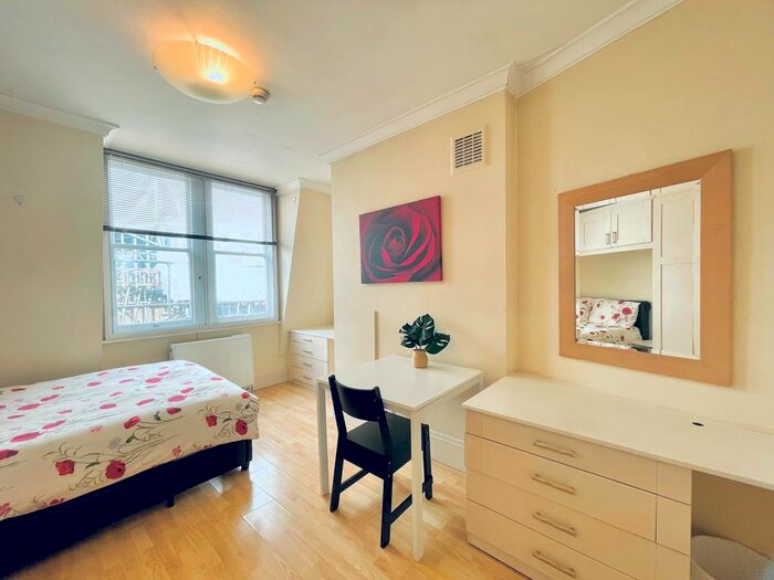 1 Bedroom Flat To Rent In White Horse Street, London, W1J