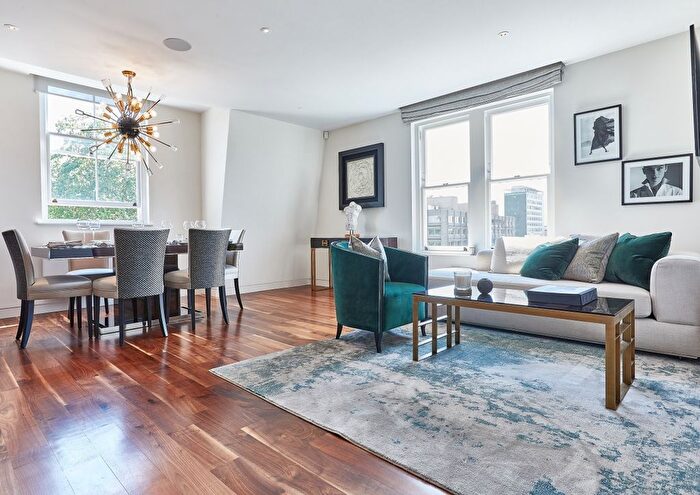 2 Bedroom Flat To Rent In Palace Court, London, W2