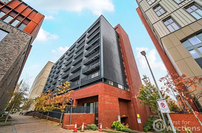 1 Bedroom Apartment For Sale In Spinners Way, Manchester, Greater Manchester, M15