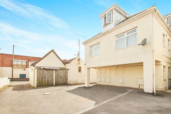 2 Bedroom Property To Rent In Wimborne Road, Bournemouth, BH9