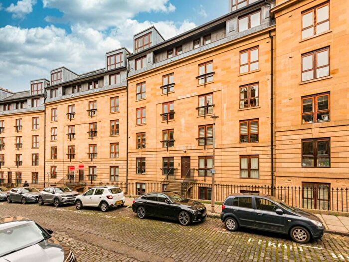 2 Bedroom Flat To Rent In St Stephen Street, Stockbridge, Edinburgh, EH3