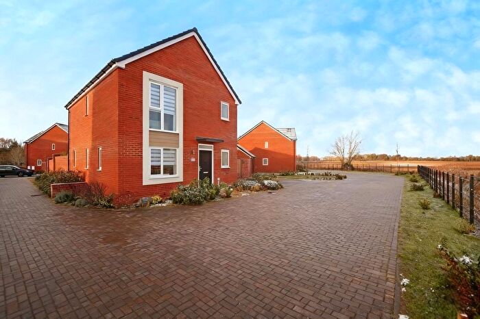 3 Bedroom Detached House For Sale In Heron Drive, Meon Vale, Stratford-Upon-Avon, Warwickshire, CV37