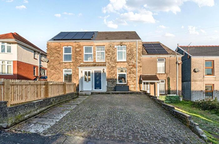 3 Bedroom Terraced House For Sale In Caemawr Road, Morriston, Swansea, SA6