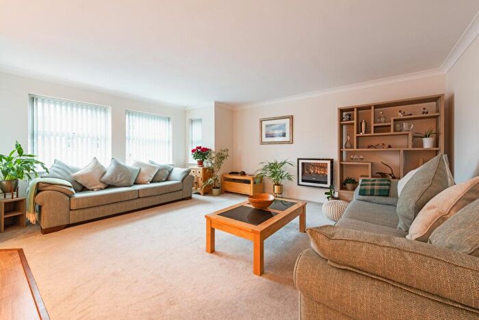 2 Bedroom Apartment For Sale In Newlands Close, Hagley, Stourbridge, DY9