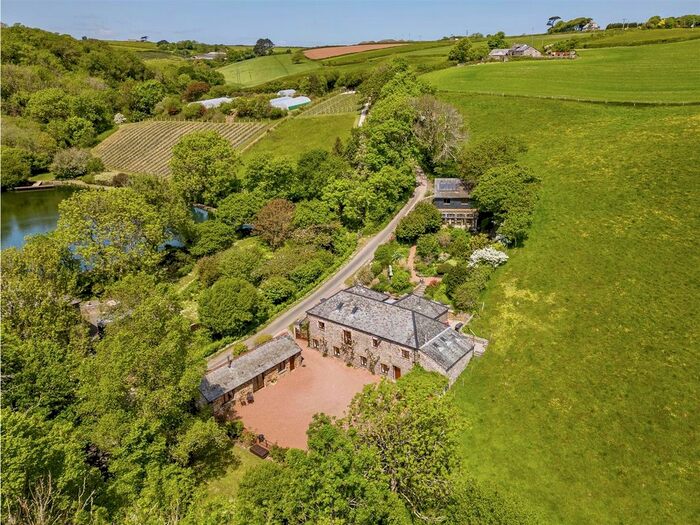 5 Bedroom Barn Conversion For Sale In Torpoint, PL11