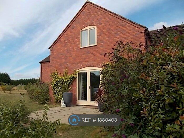 2 Bedroom Semi-Detached House To Rent In Ombersley Road, Worcester, WR3