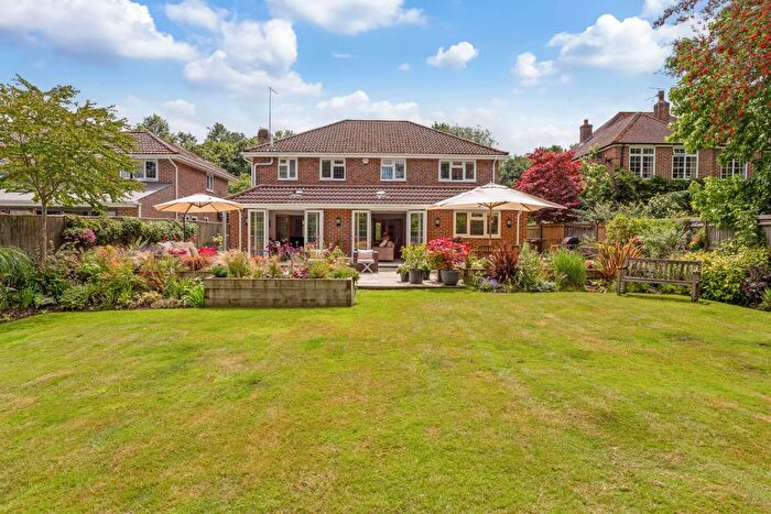 5 Bedroom Detached House For Sale In Ridgley Road, Chiddingfold, GU8