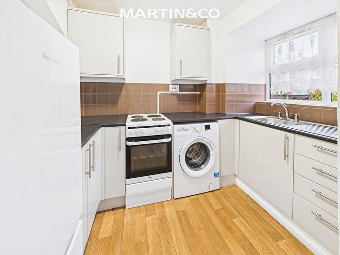 1 Bedroom Terraced House To Rent In The Green, Ashford, TW15