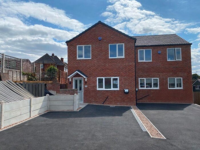3 Bedroom Semi-Detached House To Rent In Brick Kiln Lane, Gornal Wood, DY3