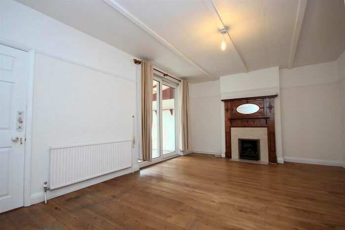 4 Bedroom Terraced House To Rent In Gunnersbury Avenue, London, W3