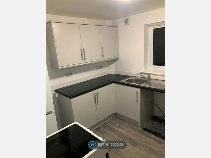 1 Bedroom Flat To Rent In Highmoor Close, York, YO24