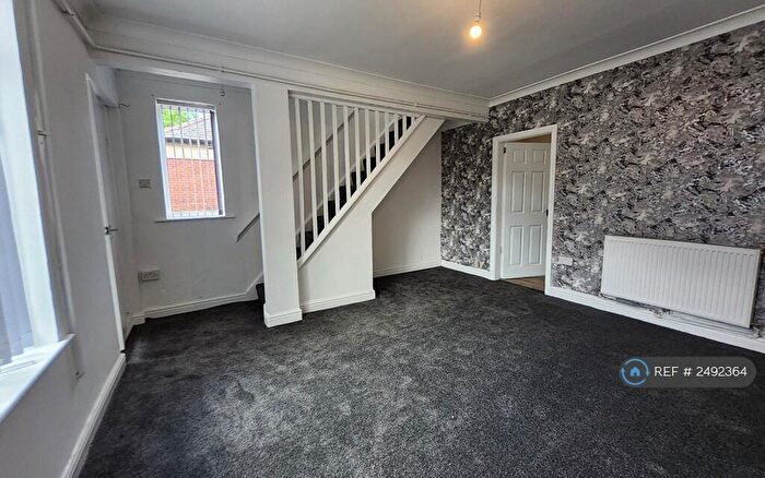 3 Bedroom Semi-Detached House To Rent In Shackleton Grove, Bolton, BL1
