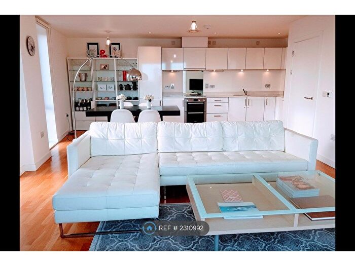 3 Bedroom Flat To Rent In Killick Way, London, E1