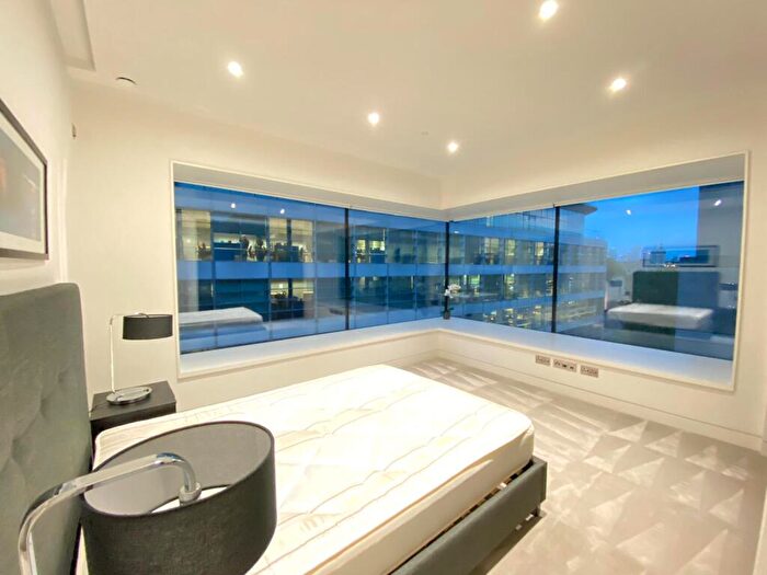 2 Bedroom Flat To Rent In Sugar Quay, Water Lane, London, EC3R