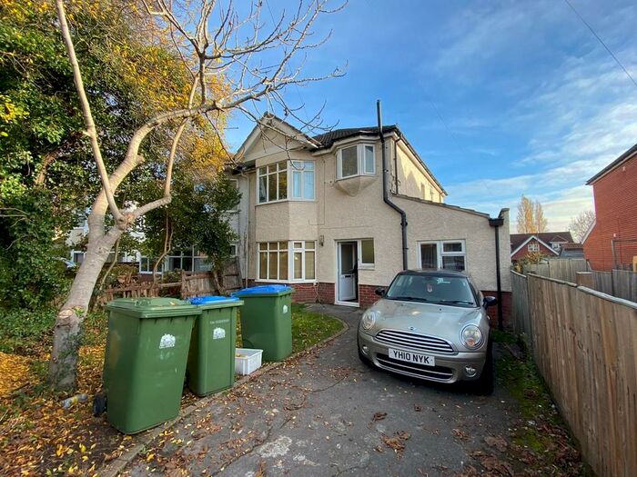 7 Bedroom Semi-Detached House To Rent In Student Property - Grosvenor Road, SO17