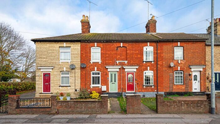 2 Bedroom Terraced House For Sale In Stanbridge Road, Leighton Buzzard, LU7