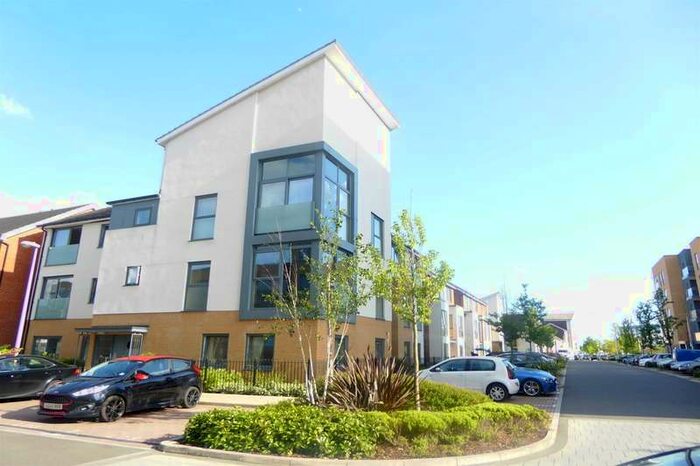 1 Bedroom Apartment To Rent In Drake Way, Reading, RG2