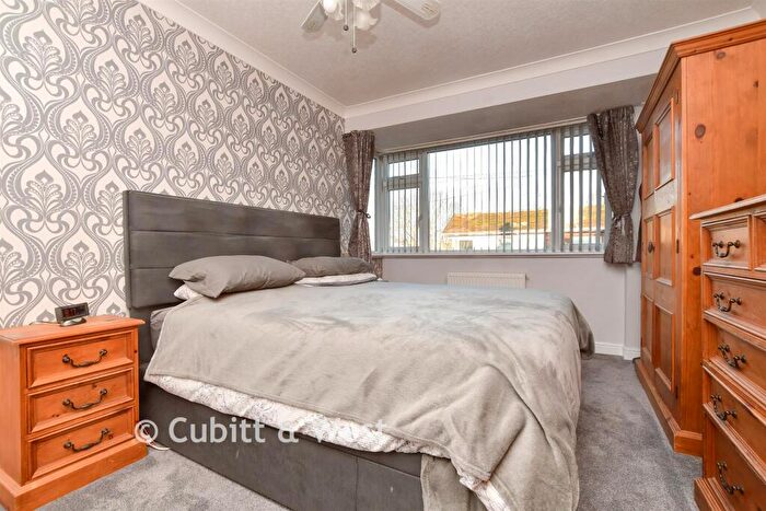 3 Bedroom End Of Terrace House For Sale In Clensham Lane, Sutton, Surrey, SM1