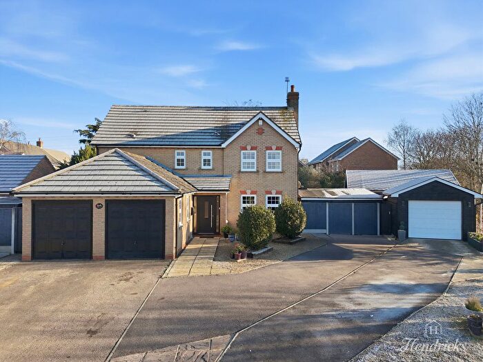 4 Bedroom Detached House For Sale In Whitmore Close, Grays, RM16