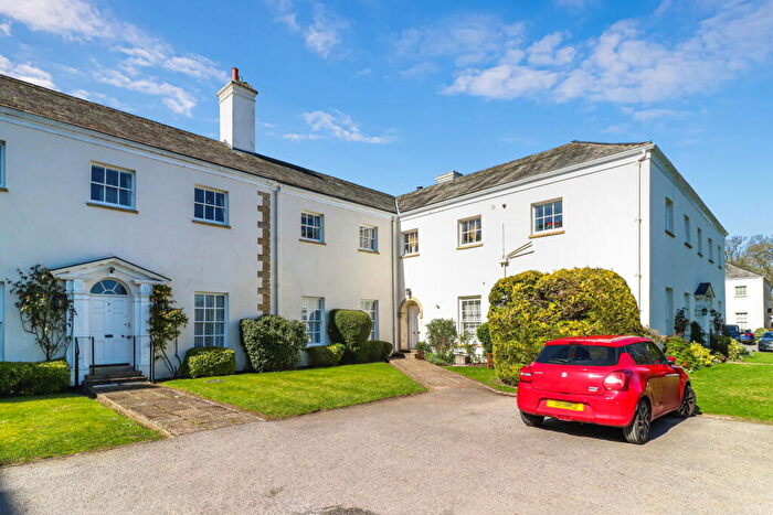 2 Bedroom Flat For Sale In Shardeloes, Missenden Road, Amersham, HP7