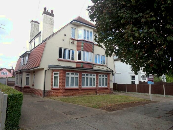 2 Bedroom Flat To Rent In Victoria Road, Clacton On Sea, CO15