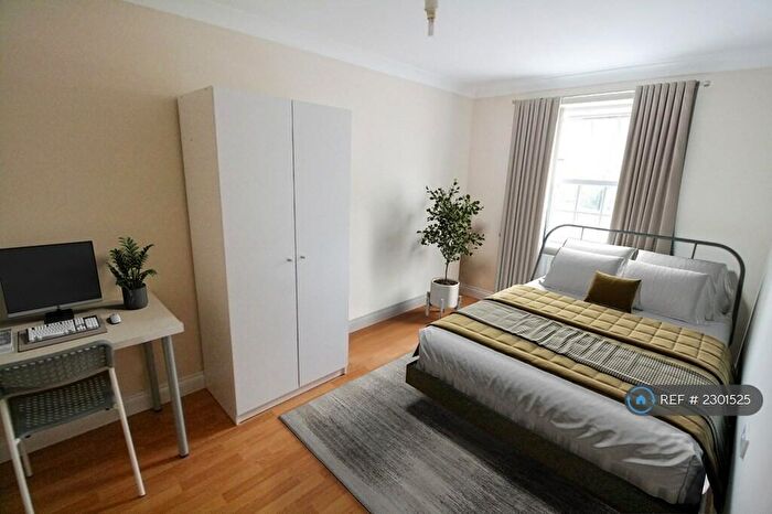 5 Bedroom Terraced House To Rent In Albany Gardens, Colchester, CO2